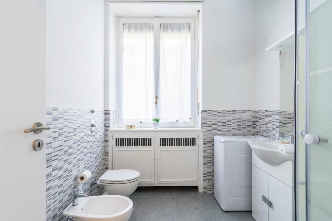 Luxury 4 Bedrooms Apartments Close To Duomo Milan Bagian luar foto