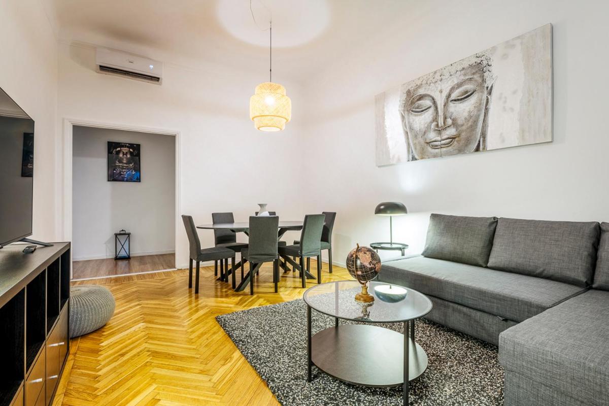 Luxury 4 Bedrooms Apartments Close To Duomo Milan Bagian luar foto