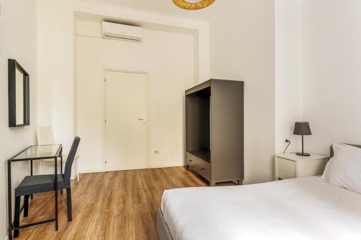 Luxury 4 Bedrooms Apartments Close To Duomo Milan Bagian luar foto