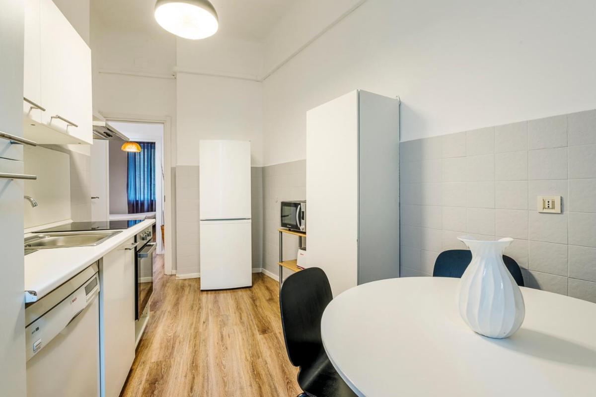 Luxury 4 Bedrooms Apartments Close To Duomo Milan Bagian luar foto