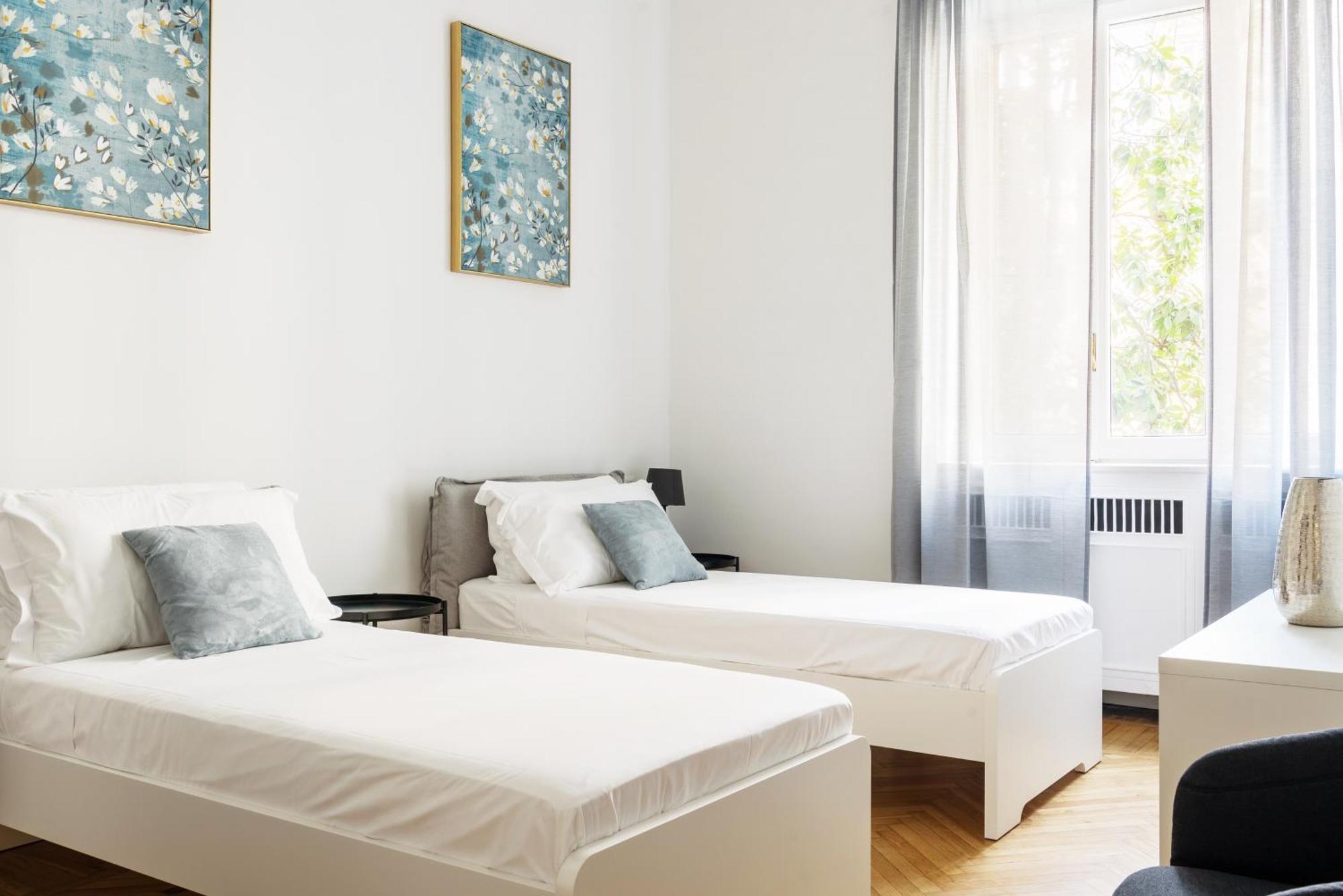 Luxury 4 Bedrooms Apartments Close To Duomo Milan Bagian luar foto